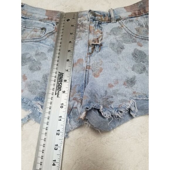 Free People Womens Jean Shorts Size W28 Denim Floral Cut Off Distressed Raw Hem - Picture 6 of 7